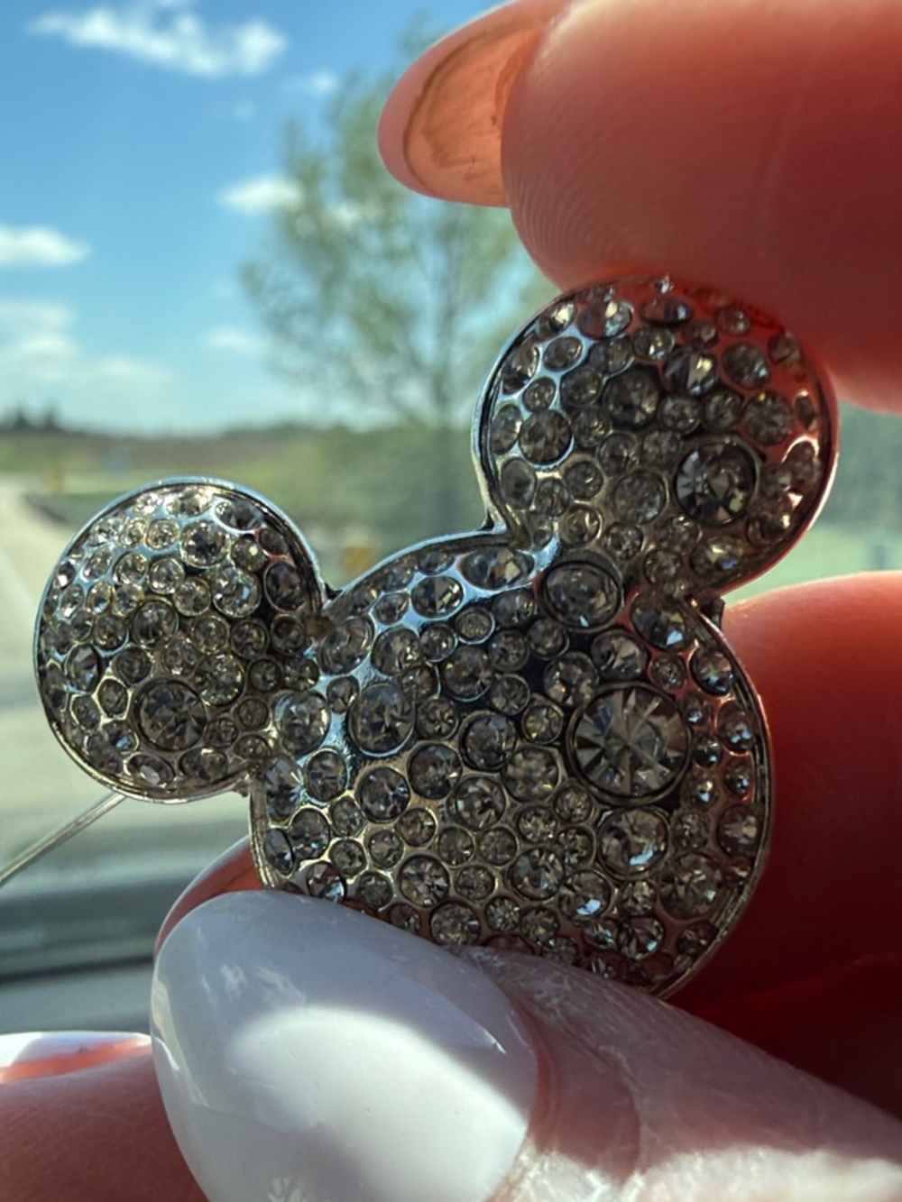 Disney Mickey Crystal Silver Tone Pendant / Broach - Picture 4 of 4